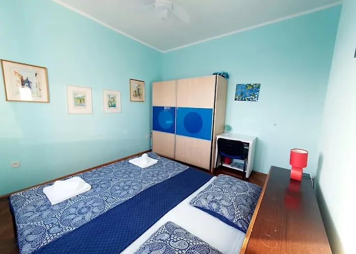 Near And Centre Apartman